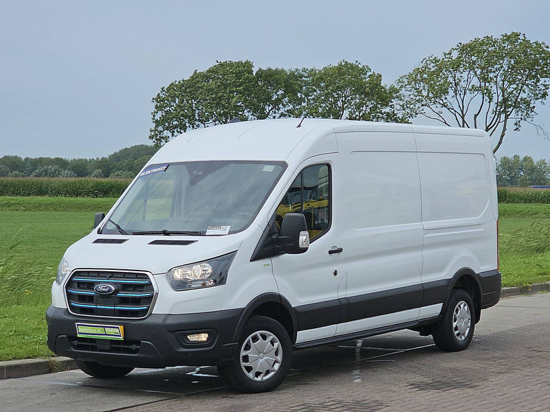 Ford E-Transit 68 Kwh elektrisch - فان, فان كهربائية: صورة 2 Ford E-Transit 68 Kwh elektrisch - فان, فان كهربائية: صورة 2