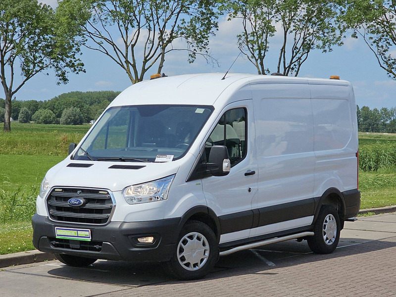 Ford Transit 2.0 TDCI 170 AUT. L2H2 - فان: صورة 2 Ford Transit 2.0 TDCI 170 AUT. L2H2 - فان: صورة 2