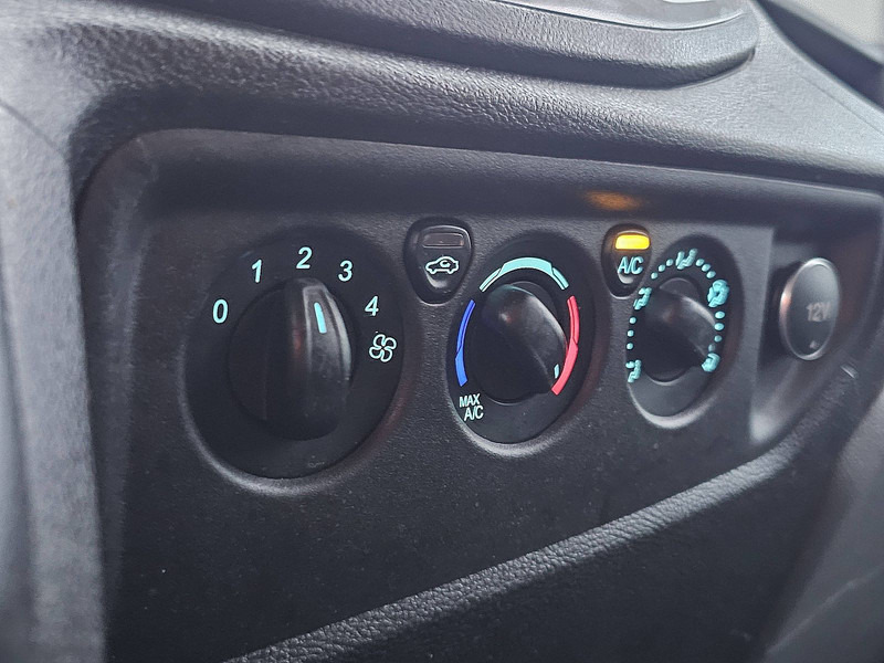 Ford Transit 350 Ford Transit 350: صورة 11