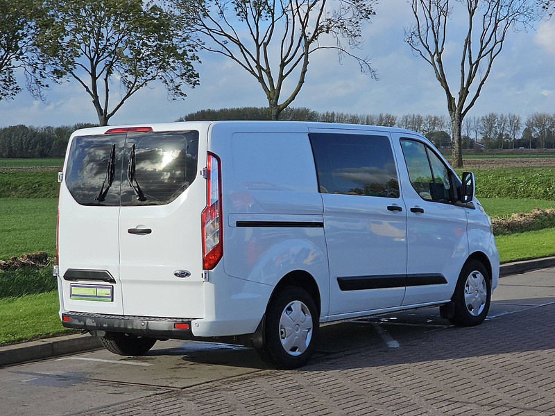 Ford Transit Custom 2.0 L1H1 Navi Euro6 - فان المدمجة: صورة 3 Ford Transit Custom 2.0 L1H1 Navi Euro6 - فان المدمجة: صورة 3