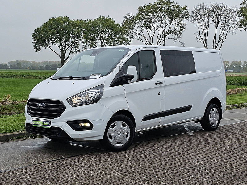 Ford Transit Custom 2.0 ac aut. dub cab EUR6 - فان المدمجة: صورة 2 Ford Transit Custom 2.0 ac aut. dub cab EUR6 - فان المدمجة: صورة 2