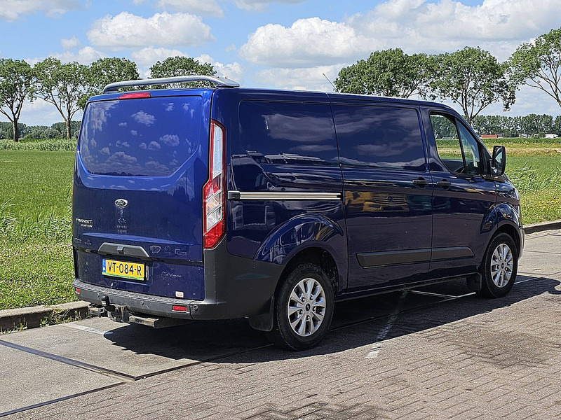 Ford Transit Custom 2.2 ac - فان المدمجة: صورة 3 Ford Transit Custom 2.2 ac - فان المدمجة: صورة 3