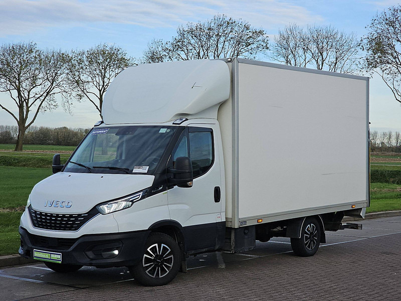 Iveco Daily 35 S 16 AUT. LAADKLEP - شاحنة مغلقة الصندوق: صورة 2 Iveco Daily 35 S 16 AUT. LAADKLEP - شاحنة مغلقة الصندوق: صورة 2