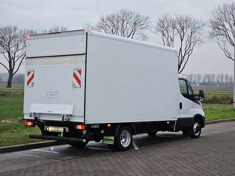 Iveco Daily 35C16 Bakwagen Laadklep! - شاحنة مغلقة الصندوق: صورة 3 Iveco Daily 35C16 Bakwagen Laadklep! - شاحنة مغلقة الصندوق: صورة 3