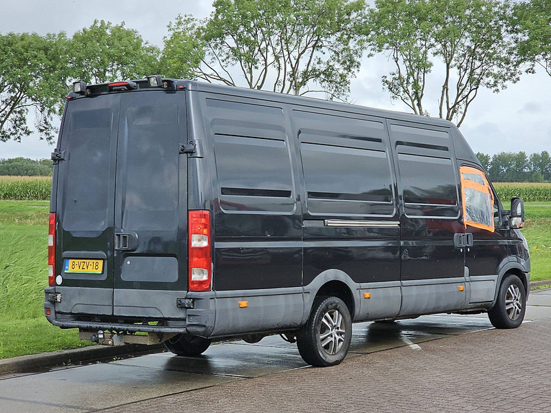 Iveco Daily 35S21 3.0ltr Maxi 200Pk AC - فان: صورة 3 Iveco Daily 35S21 3.0ltr Maxi 200Pk AC - فان: صورة 3