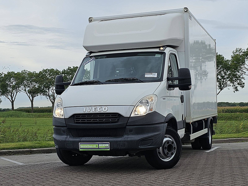 Iveco Daily 70C17 Bakwagen Laadklep! - شاحنة مغلقة الصندوق: صورة 1 Iveco Daily 70C17 Bakwagen Laadklep! - شاحنة مغلقة الصندوق: صورة 1