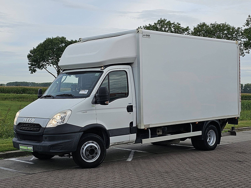 Iveco Daily 70C17 Bakwagen Laadklep! - شاحنة مغلقة الصندوق: صورة 2 Iveco Daily 70C17 Bakwagen Laadklep! - شاحنة مغلقة الصندوق: صورة 2