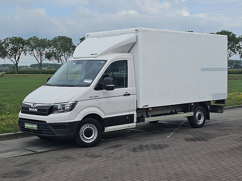 MAN TGE 3.180 Bakwagen Laadklep! - شاحنة مغلقة الصندوق: صورة 2 MAN TGE 3.180 Bakwagen Laadklep! - شاحنة مغلقة الصندوق: صورة 2
