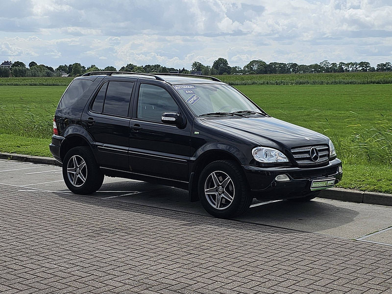 Mercedes-Benz M-Klasse 270 CDI - فان المدمجة: صورة 5 Mercedes-Benz M-Klasse 270 CDI - فان المدمجة: صورة 5