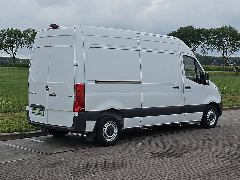 Mercedes-Benz Sprinter 314 L2H2 Mbux Airco Eur6 - فان: صورة 3 Mercedes-Benz Sprinter 314 L2H2 Mbux Airco Eur6 - فان: صورة 3