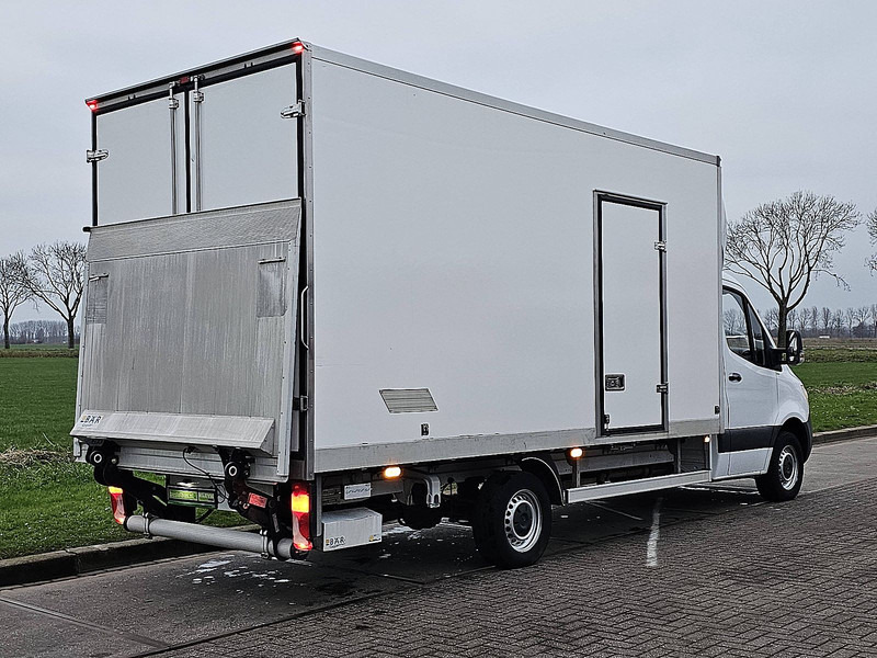 Mercedes-Benz Sprinter 316 Bakwagen Laadklep! - شاحنة مغلقة الصندوق: صورة 3 Mercedes-Benz Sprinter 316 Bakwagen Laadklep! - شاحنة مغلقة الصندوق: صورة 3