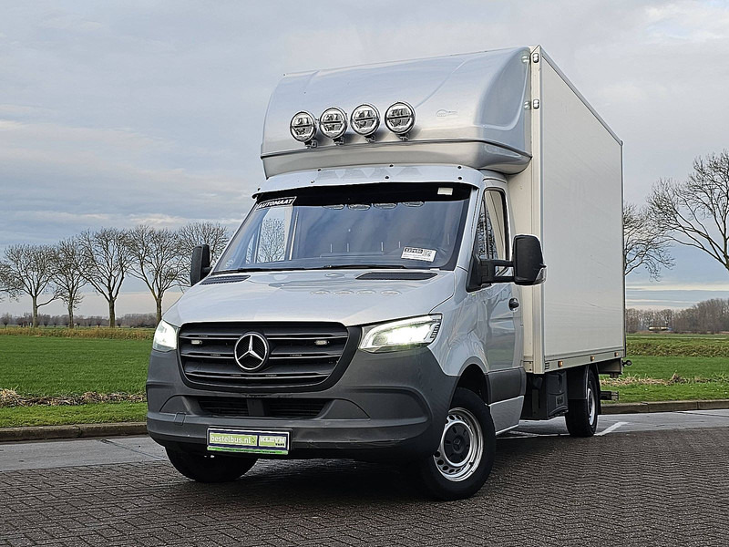 Mercedes-Benz Sprinter 316 Bakwagen Laadklep! - شاحنة مغلقة الصندوق: صورة 1 Mercedes-Benz Sprinter 316 Bakwagen Laadklep! - شاحنة مغلقة الصندوق: صورة 1
