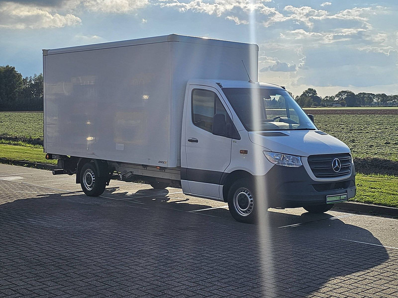 Mercedes-Benz Sprinter 316 Bakwagen Laadklep! - شاحنة مغلقة الصندوق: صورة 5 Mercedes-Benz Sprinter 316 Bakwagen Laadklep! - شاحنة مغلقة الصندوق: صورة 5