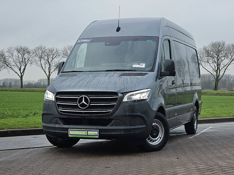 Mercedes-Benz Sprinter 316 L2H2 LED Mbux 10 - فان المدمجة: صورة 1 Mercedes-Benz Sprinter 316 L2H2 LED Mbux 10 - فان المدمجة: صورة 1