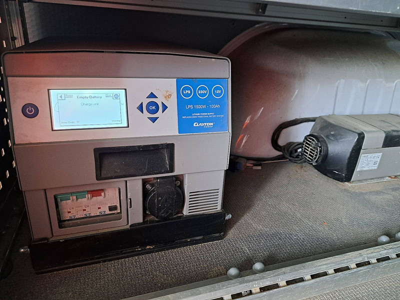 فان Mercedes-Benz Sprinter 316 L2H2 Mbux 4x4 Autom!: صورة 15 فان Mercedes-Benz Sprinter 316 L2H2 Mbux 4x4 Autom!: صورة 15