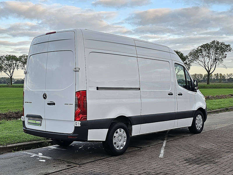 Mercedes-Benz Sprinter 316 L2H2 Mbux RWD - فان: صورة 3 Mercedes-Benz Sprinter 316 L2H2 Mbux RWD - فان: صورة 3