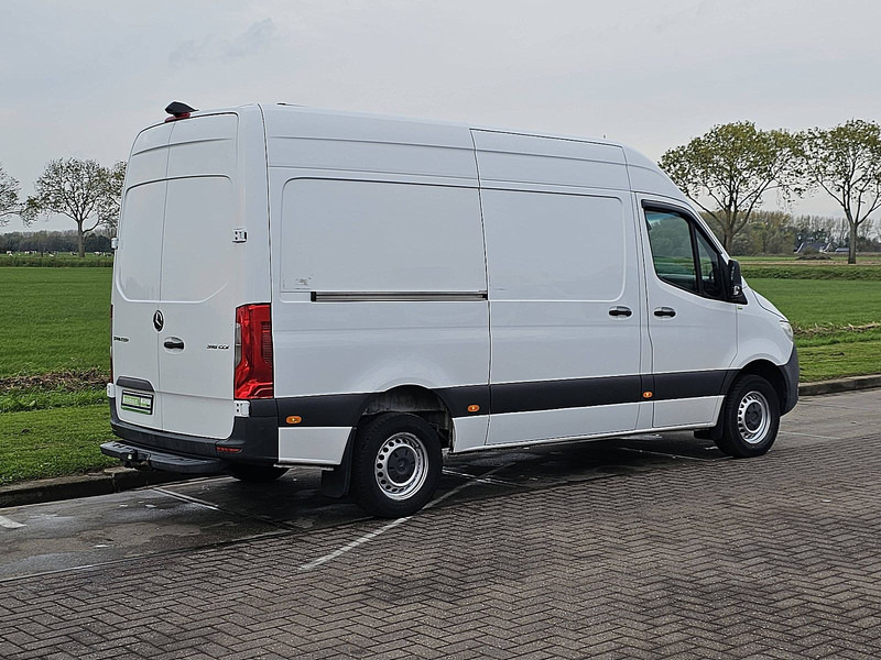 Mercedes-Benz Sprinter 316 L2H2 Navi RWD - فان: صورة 3 Mercedes-Benz Sprinter 316 L2H2 Navi RWD - فان: صورة 3