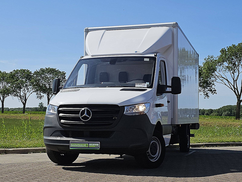 Mercedes-Benz Sprinter 317 Bakwagen Laadklep! - شاحنة مغلقة الصندوق: صورة 1 Mercedes-Benz Sprinter 317 Bakwagen Laadklep! - شاحنة مغلقة الصندوق: صورة 1