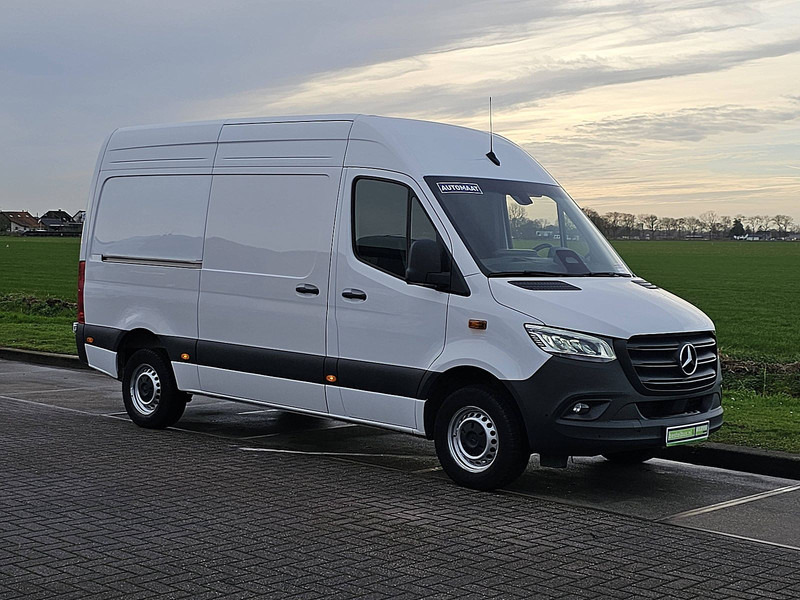 Mercedes-Benz Sprinter 317 L2H2 LED Mbux Navi! - فان: صورة 5 Mercedes-Benz Sprinter 317 L2H2 LED Mbux Navi! - فان: صورة 5