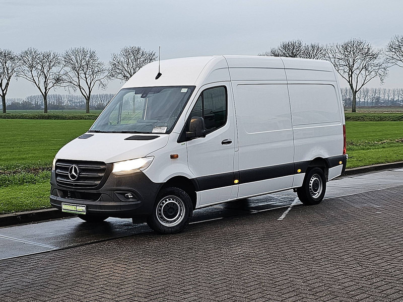 Mercedes-Benz Sprinter 317 L2H2 Mbux Navi RWD! - فان: صورة 2 Mercedes-Benz Sprinter 317 L2H2 Mbux Navi RWD! - فان: صورة 2