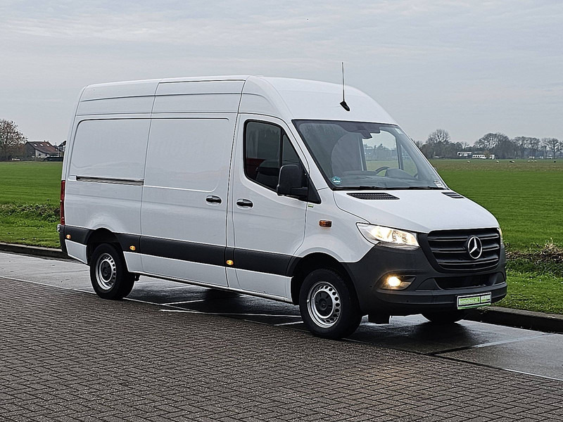 Mercedes-Benz Sprinter 317 L2H2 Mbux Navi RWD! - فان: صورة 5 Mercedes-Benz Sprinter 317 L2H2 Mbux Navi RWD! - فان: صورة 5