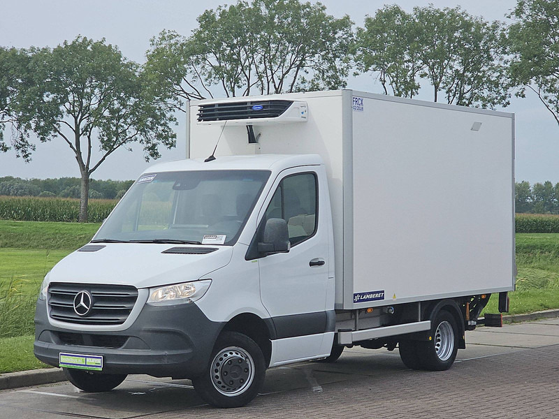 Mercedes-Benz Sprinter 516 CDI FRIGO LAADKLEP - شاحنة مُبرّدة للتوصيل: صورة 2 Mercedes-Benz Sprinter 516 CDI FRIGO LAADKLEP - شاحنة مُبرّدة للتوصيل: صورة 2