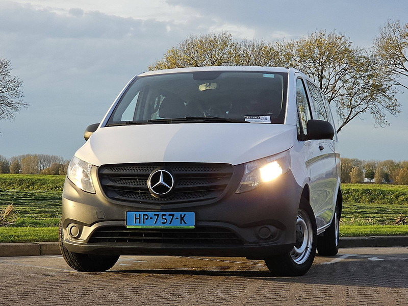Mercedes-Benz Vito - فان المدمجة: صورة 1 Mercedes-Benz Vito - فان المدمجة: صورة 1