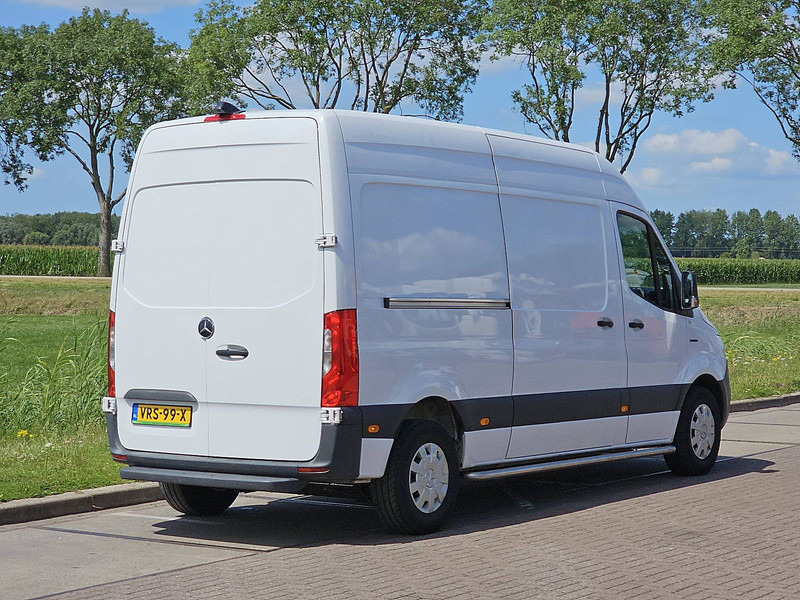 Mercedes-Benz eSprinter  L2H2 35 KWH - فان, فان كهربائية: صورة 3 Mercedes-Benz eSprinter  L2H2 35 KWH - فان, فان كهربائية: صورة 3