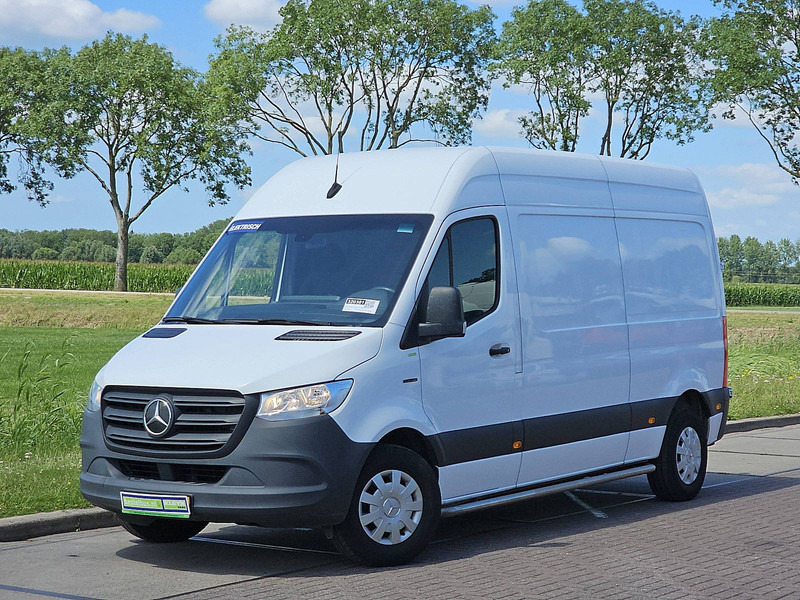 Mercedes-Benz eSprinter  L2H2 35 KWH - فان, فان كهربائية: صورة 2 Mercedes-Benz eSprinter  L2H2 35 KWH - فان, فان كهربائية: صورة 2