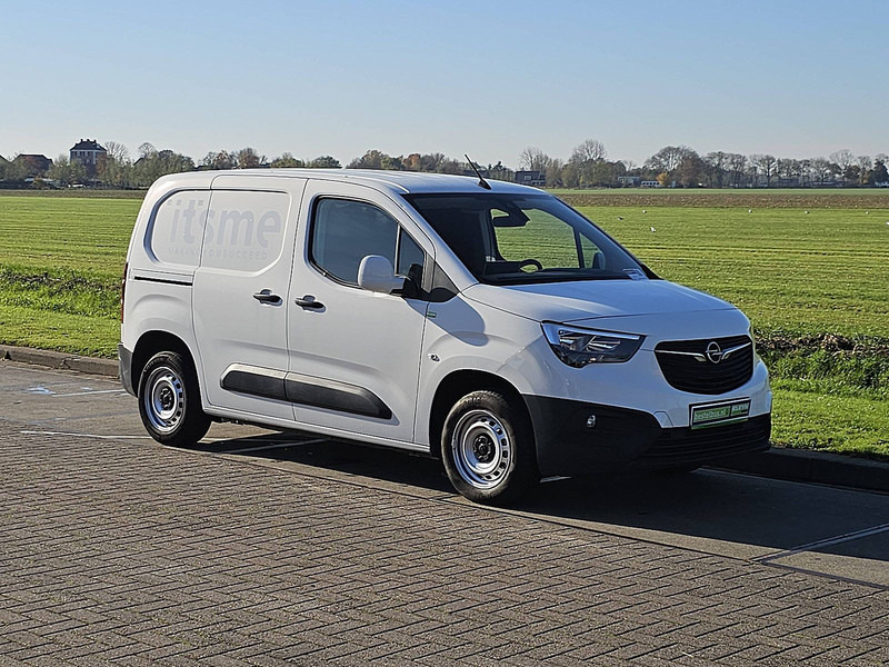 Opel Combo 1.6 D - شاحنة مغلقة الصندوق: صورة 5 Opel Combo 1.6 D - شاحنة مغلقة الصندوق: صورة 5