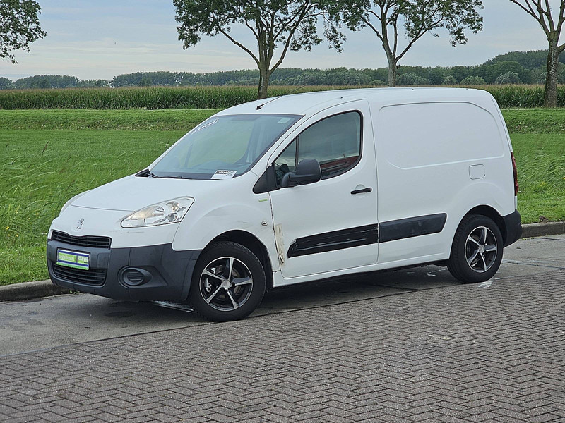 Peugeot Partner 120 - فان المدمجة: صورة 2 Peugeot Partner 120 - فان المدمجة: صورة 2