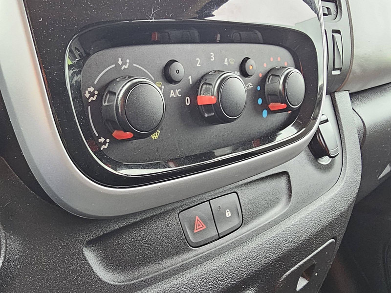 فان المدمجة Renault Trafic 1.6 DCI DC COMFORT L1H1: صورة 11