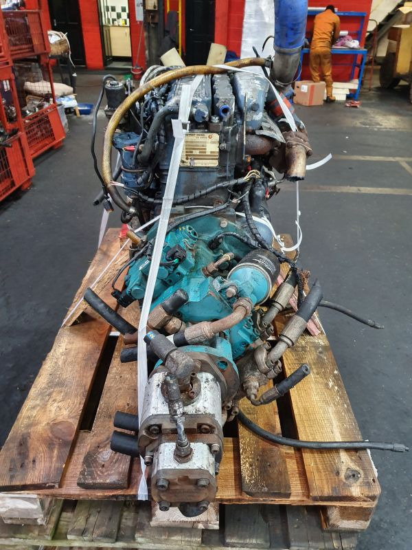 Detroit Diesel 64B/4 - محرك - آلات البناء: صورة 3 Detroit Diesel 64B/4 - محرك - آلات البناء: صورة 3