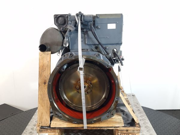 Deutz D2011 L04 Engine (Plant) - محرك - آلات البناء: صورة 2 Deutz D2011 L04 Engine (Plant) - محرك - آلات البناء: صورة 2
