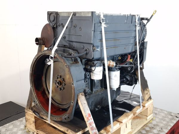 Deutz F4L2011 Engine (Plant) - محرك - آلات البناء: صورة 1 Deutz F4L2011 Engine (Plant) - محرك - آلات البناء: صورة 1