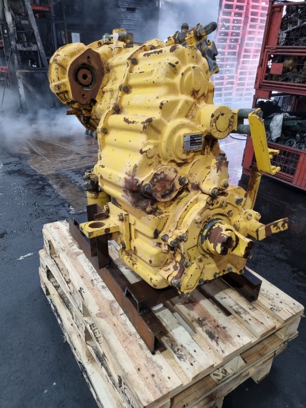 Komatsu 714-16-20002 Gearbox (Plant) - صندوق التروس - آلات البناء: صورة 3 Komatsu 714-16-20002 Gearbox (Plant) - صندوق التروس - آلات البناء: صورة 3