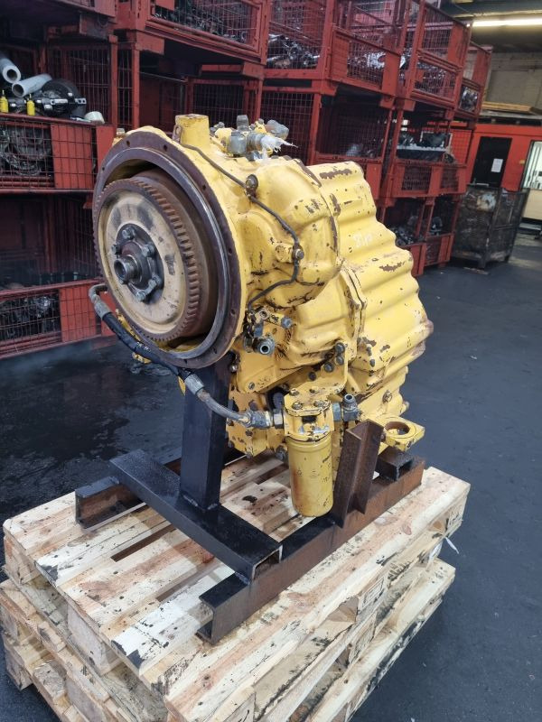 Komatsu 714-16-20002 Gearbox (Plant) - صندوق التروس - آلات البناء: صورة 4 Komatsu 714-16-20002 Gearbox (Plant) - صندوق التروس - آلات البناء: صورة 4
