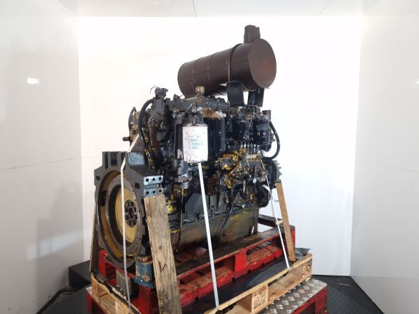 Komatsu S6D108-1 Engine (Plant) - محرك - آلات البناء: صورة 1 Komatsu S6D108-1 Engine (Plant) - محرك - آلات البناء: صورة 1