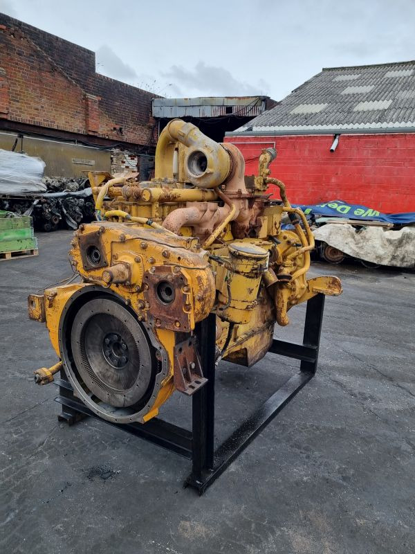 Komatsu SA6D155-4 D355A Engine (Plant) - محرك - آلات البناء: صورة 1 Komatsu SA6D155-4 D355A Engine (Plant) - محرك - آلات البناء: صورة 1