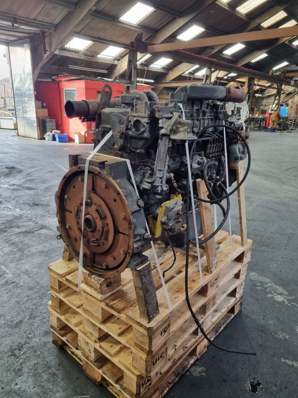 Komatsu SAA6D108E PC300-6 Engine (Plant) - محرك - آلات البناء: صورة 1 Komatsu SAA6D108E PC300-6 Engine (Plant) - محرك - آلات البناء: صورة 1