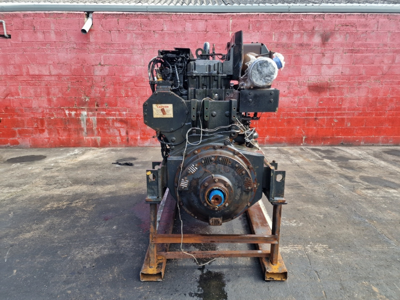 Komatsu SAA6D170E-5 Engine (Plant) - محرك - آلات البناء: صورة 3 Komatsu SAA6D170E-5 Engine (Plant) - محرك - آلات البناء: صورة 3