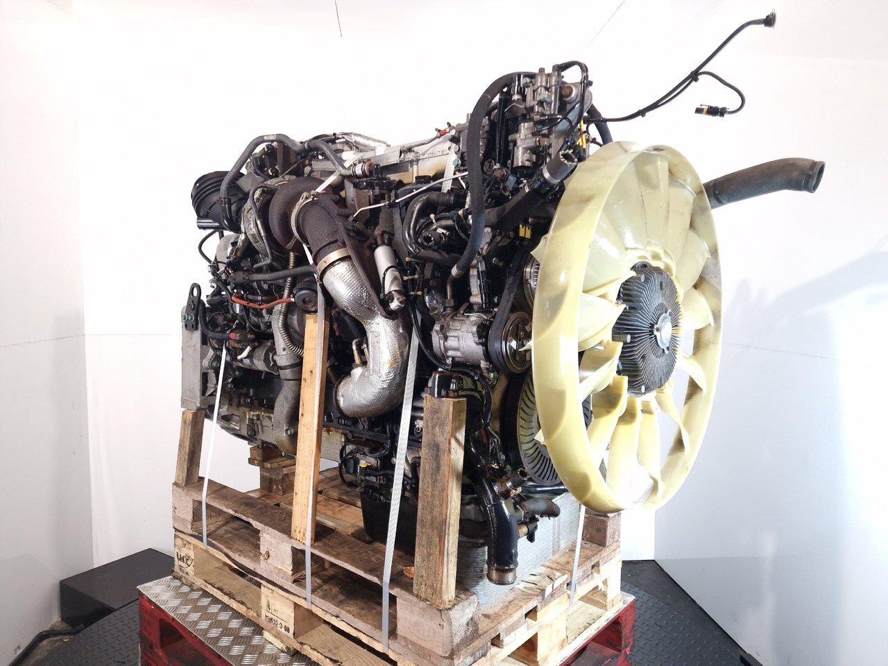 MAN D2676 LF51 Engine (Truck) - محرك - شاحنة: صورة 5 MAN D2676 LF51 Engine (Truck) - محرك - شاحنة: صورة 5