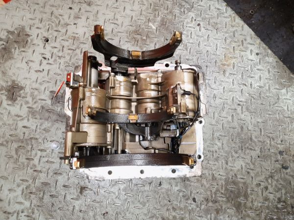 Volvo AT2612D Wabco Gearshift Mechanism Gearbox - صندوق التروس: صورة 1 Volvo AT2612D Wabco Gearshift Mechanism Gearbox - صندوق التروس: صورة 1