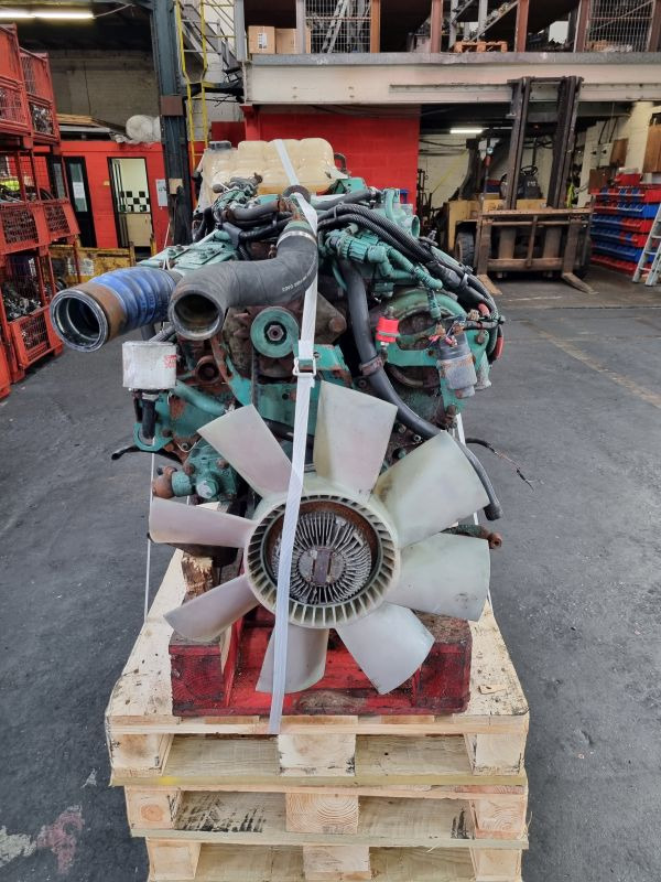 Volvo D6B Engine (Truck) - محرك - شاحنة: صورة 5 Volvo D6B Engine (Truck) - محرك - شاحنة: صورة 5