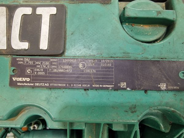 Volvo D8J Engine – In Process of Recon (Plant) - محرك - آلات البناء: صورة 2 Volvo D8J Engine – In Process of Recon (Plant) - محرك - آلات البناء: صورة 2