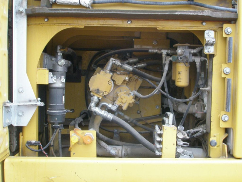 Caterpillar 326FL - حفار زحاف: صورة 5 Caterpillar 326FL - حفار زحاف: صورة 5