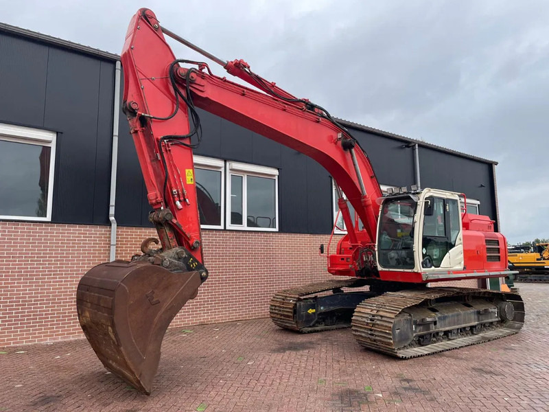 Hitachi ZX300LC-6 - حفار زحاف: صورة 1 Hitachi ZX300LC-6 - حفار زحاف: صورة 1