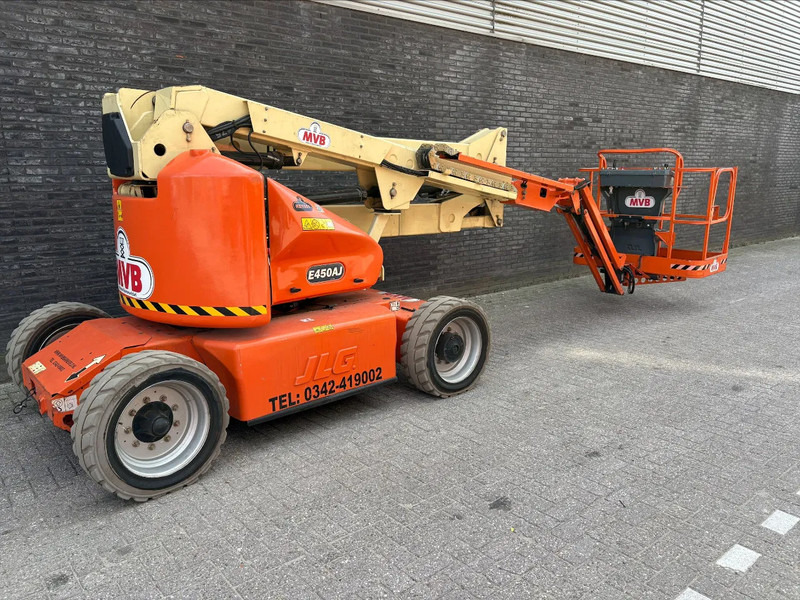 JLG E450AJ - شاحنة ذراع مفصلي: صورة 3 JLG E450AJ - شاحنة ذراع مفصلي: صورة 3