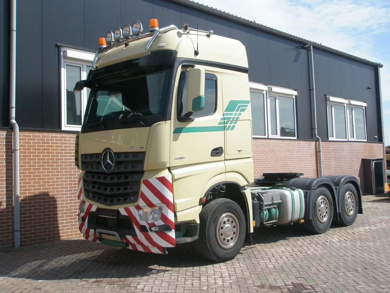 Mercedes-Benz Arocs 3351 3351 120 Ton - وحدة جر: صورة 1 Mercedes-Benz Arocs 3351 3351 120 Ton - وحدة جر: صورة 1