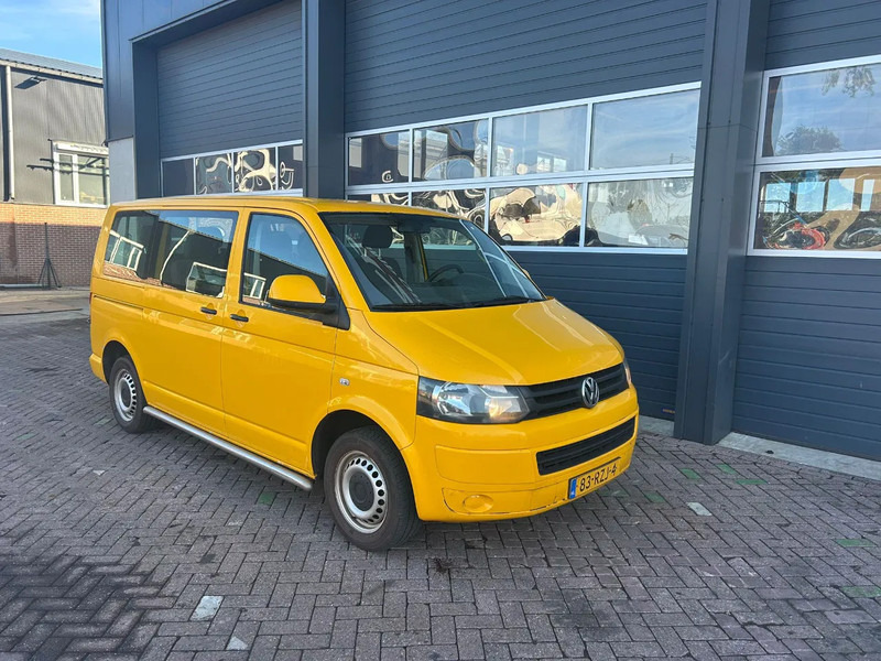 Volkswagen Transporter Kombi - حافلة: صورة 3 Volkswagen Transporter Kombi - حافلة: صورة 3